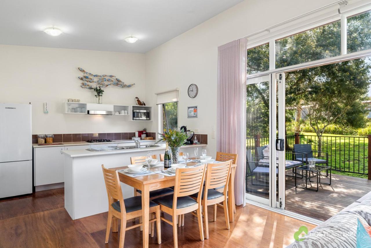 Rural 5 Star Villa's With Amenities * Cowes